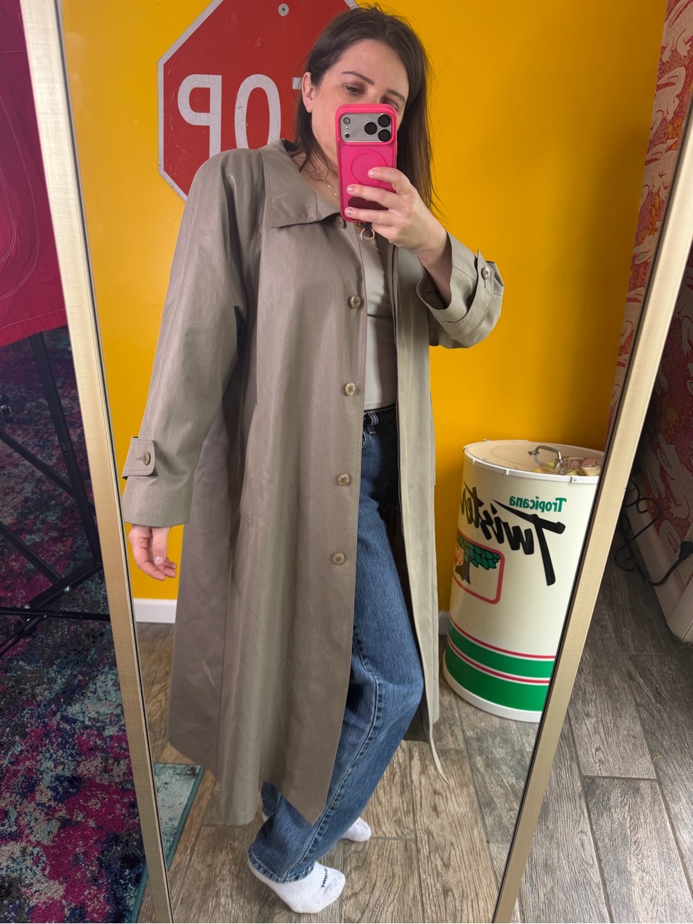 Vintage London Fog Made in the USA Trench Coat 10 Pet. Excellent Condition